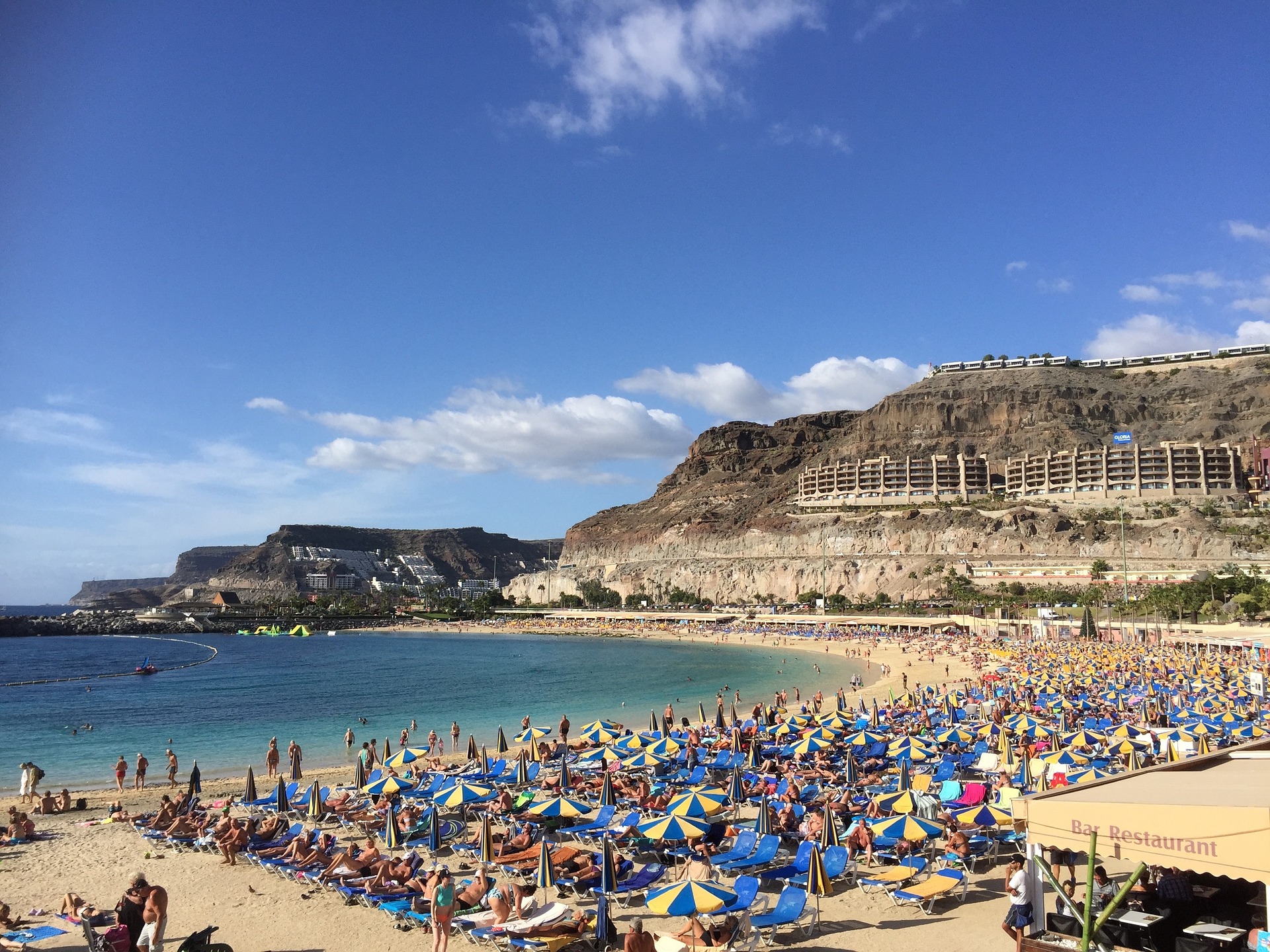 1,2 millones de turistas extranjeros llegan en abril a Canarias